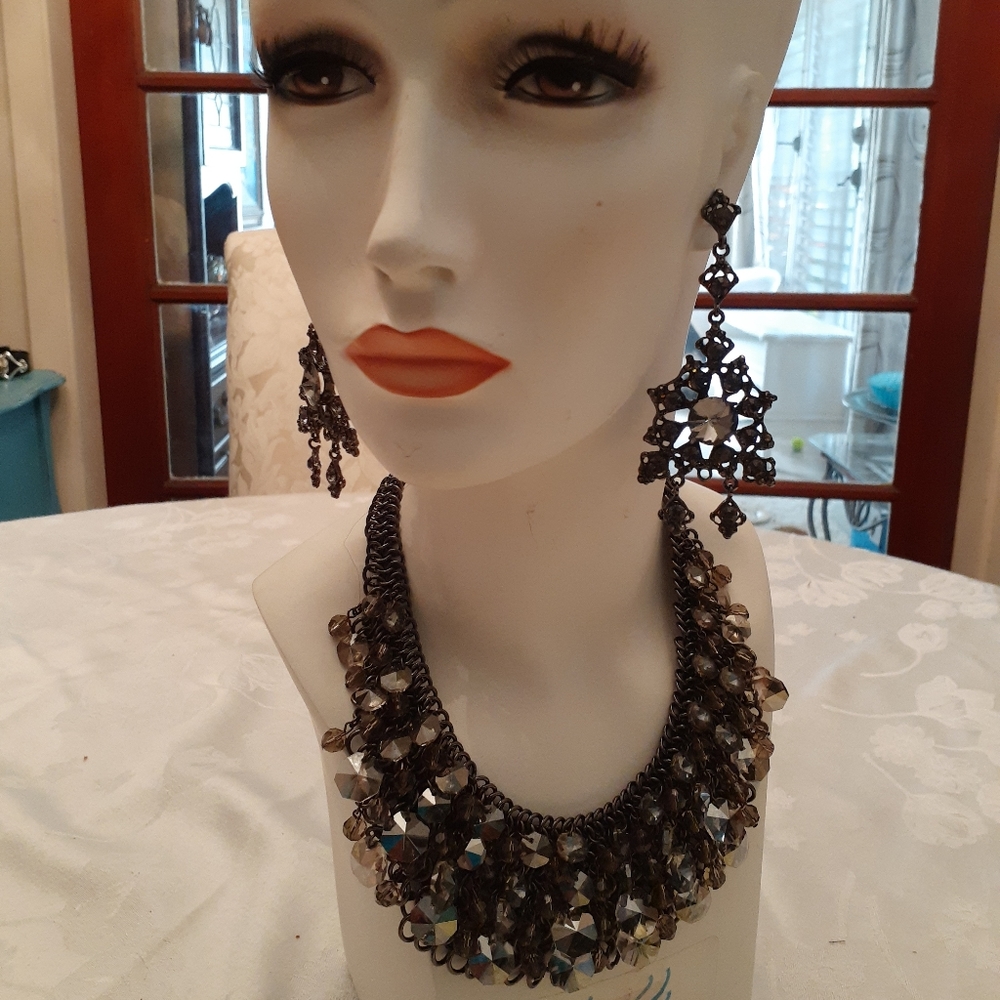 Necklace / earing set